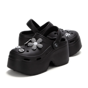 Aesthetic Platform Crocs: Y2K Fashion Must-Have for Summer Outfits