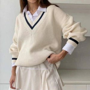 Chic Old Money Aesthetic V-Neck Sweater for Effortless Y2K Style