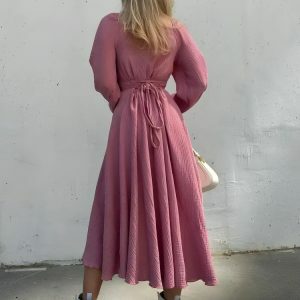 Chic Slit Midi Dress for Y2K Fashion Lovers - Perfect Summer Outfit