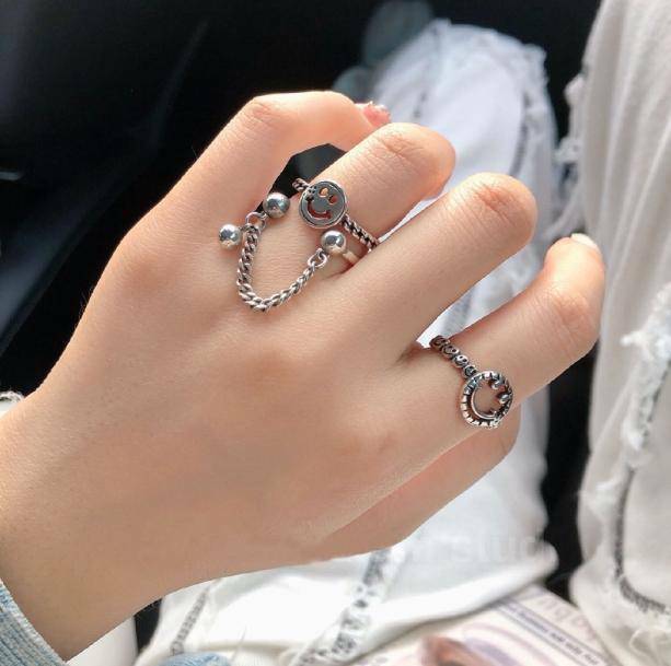 Chic Y2K-Inspired Happy Ring Set for Trendy Summer Outfits