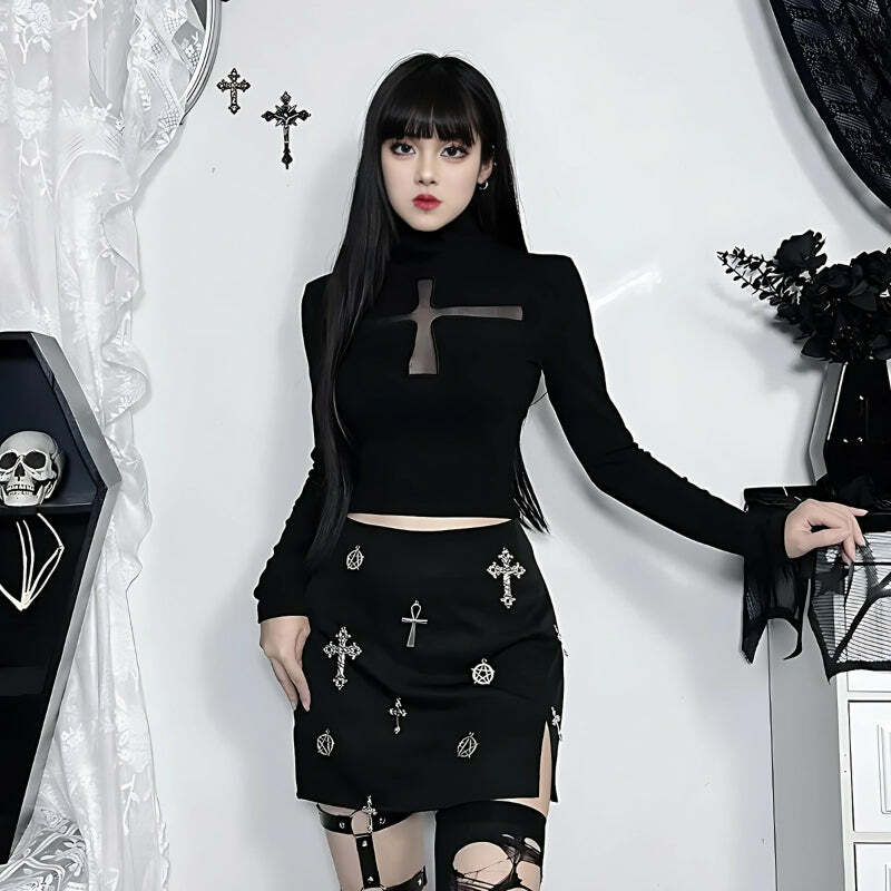 Gothic Cross Cut-Out Top: Y2K Grunge Aesthetic for Bold Summer Style