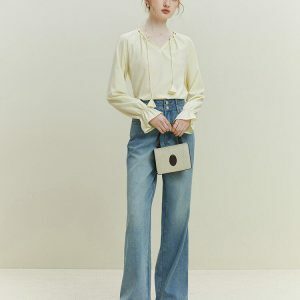 Trendy Light Washed Double Buttoned Jeans for Y2K and 90s Fashion