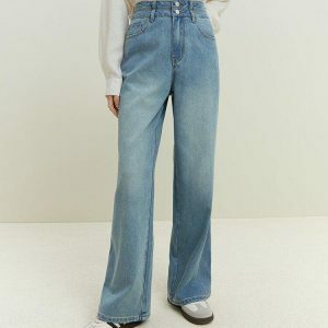 Trendy Light Washed Double Buttoned Jeans for Y2K and 90s Fashion