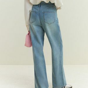 Trendy Light Washed Double Buttoned Jeans for Y2K and 90s Fashion