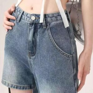 Trendy Y2K Flare Jeans for Effortless Summer Outfits & 90s Vibes