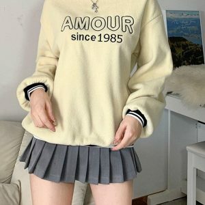 Y2K Aesthetic Soft Girl Amour Sweatshirt for Trendy Summer Outfits