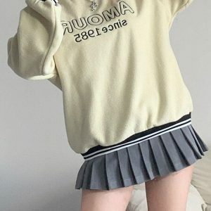 Y2K Aesthetic Soft Girl Amour Sweatshirt for Trendy Summer Outfits