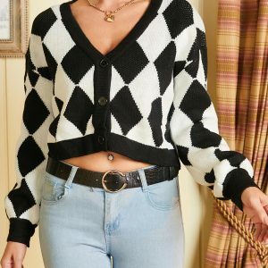 Y2K Argyle Knitted Cardigan: Trendy Layering for 90s Aesthetic Outfits