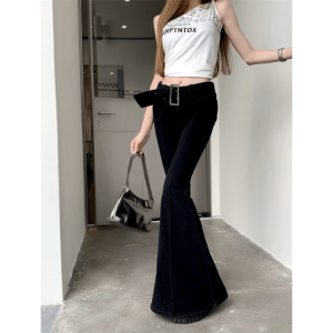 Y2K Bell Bottoms: Trendy Flare Jeans for a Retro Summer Vibe