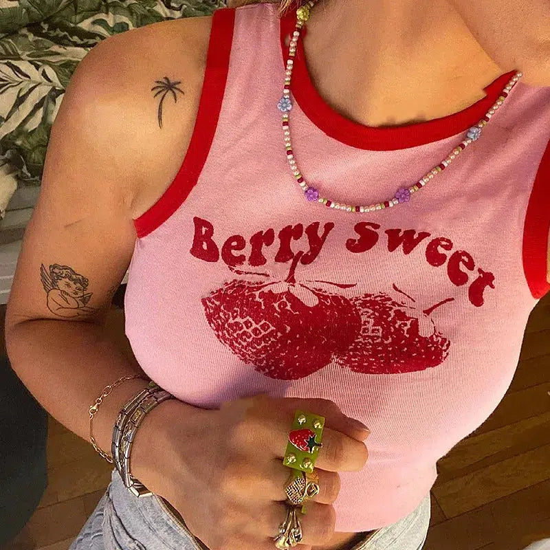 Y2K Berry Sweet Crop Top: Trendy Summer Essential for Y2K Fashion Lovers