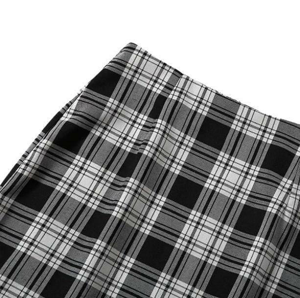 Y2K Black and White Plaid Mini Skirt for Trendy Summer Outfits