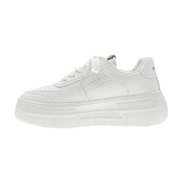 Y2K Classic White Sneakers for Effortless Summer Outfits & Aesthetic Looks