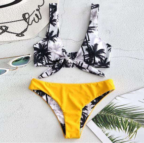 Y2K Coconut Swimsuit: Trendy Summer Outfit for Beach Vibes