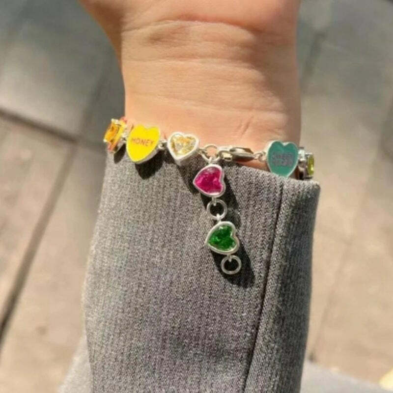 Y2K Colorful Heart Bracelet: Trendy Accessory for Y2K Fashion Lovers