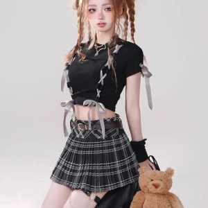 Y2K Dark Coquette Crop Top: Trendy Grunge Aesthetic for Summer Outfits