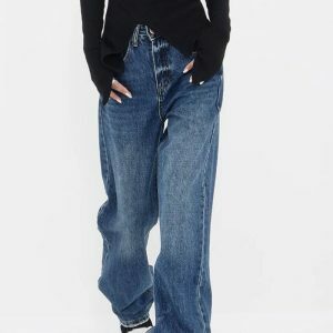 Y2K Fashion Patch Pocket Straight Leg Denim Jeans for Effortless Style