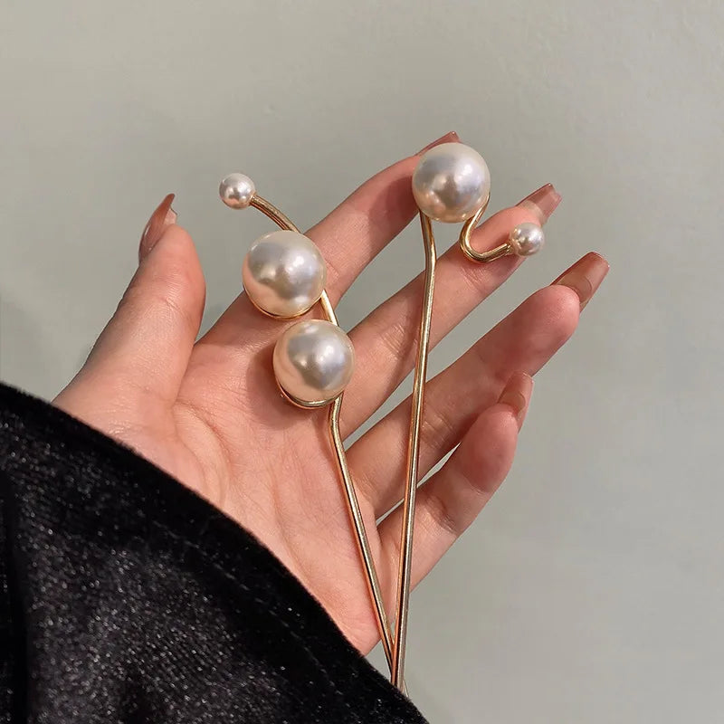 Y2K Fashion Pearl Hair Pins for a Chic 90s Aesthetic Look