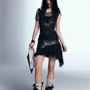 Y2K Grunge Aesthetic Gothic Top for Trendy Summer Outfits