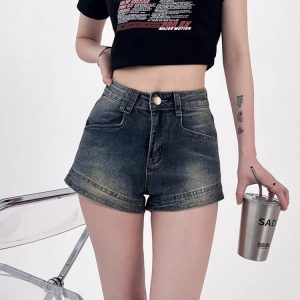 Y2K Grunge Denim Shorts: Trendy 90s Fashion for Effortless Summer Style