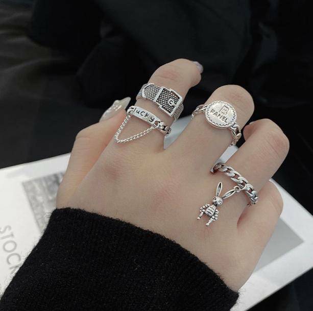 Y2K-Inspired Lucky Rabbit Rings: Trendy Accessories for Your Aesthetic