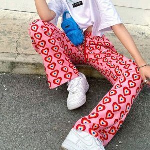 Y2K Lovecore Cargo Pants: Embrace 90s Fashion with a Modern Twist