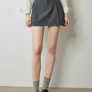 Y2K Mini Skort: Trendy Summer Outfit for a Chic Coquette Aesthetic