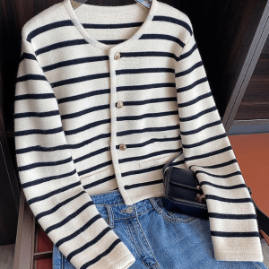 Y2K Nautical Sweater: Trendy 90s Fashion for Summer Outfits