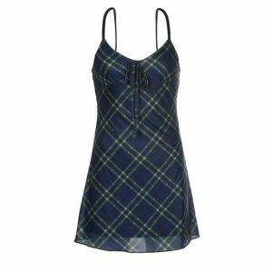 Y2K Plaid Mini Dress: Embrace 90s Fashion with a Grunge Aesthetic