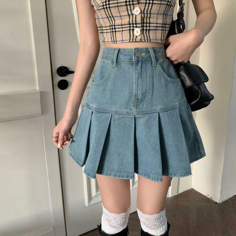 Y2K Pleated Denim Mini Skirt for Cute Summer Outfits & Aesthetic Looks