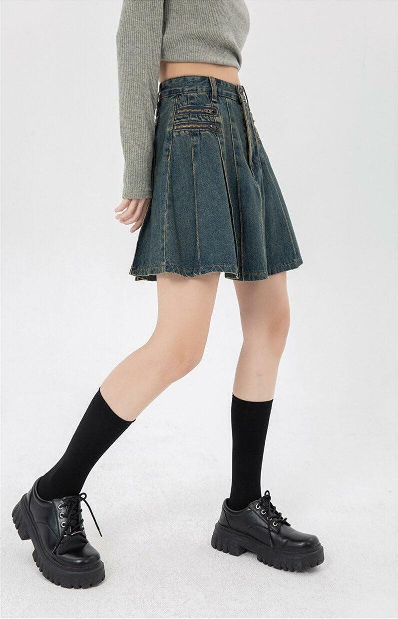 Y2K Pleated Denim Mini Skirt for Trendy Summer Outfits & Aesthetic Looks