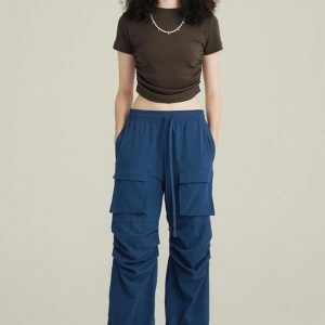 Y2K Side Ruched Crop Top: Trendy Summer Outfit for Effortless Style