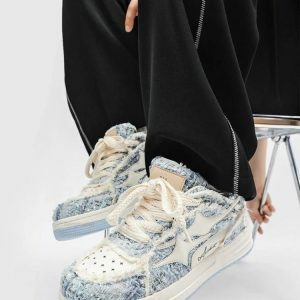 Y2K Star Patch Sneakers: Trendy Grunge Style for Summer Outfits