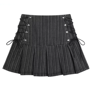 Y2K Striped Mini Skirt: Trendy Summer Outfit for a Chic Look