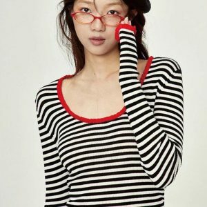 Y2K Striped Scoop Neck Top - Trendy Summer Outfit Essential