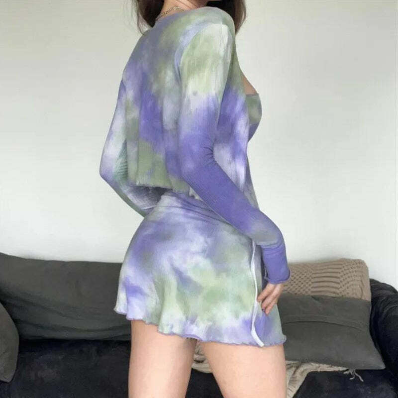 Y2K Tie Dye Mini Dress: Trendy Summer Outfit for a Chic Look