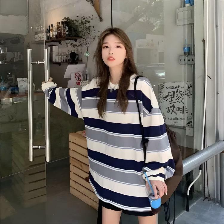 Y2K Vintage Striped Sweatshirt for Effortless Summer Aesthetic Outfits